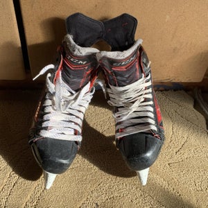 CCM JetSpeed 280 Size 8.5 Hockey Skates