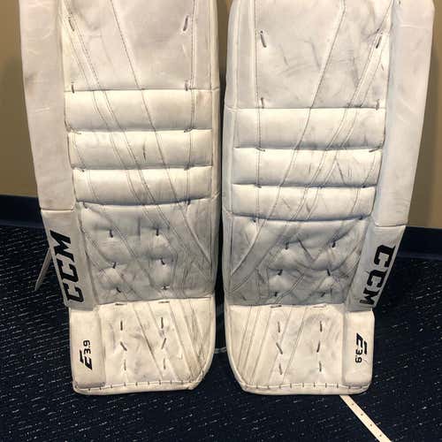 White Used 32" CCM Extreme Flex E3.9  Goalie Leg Pads