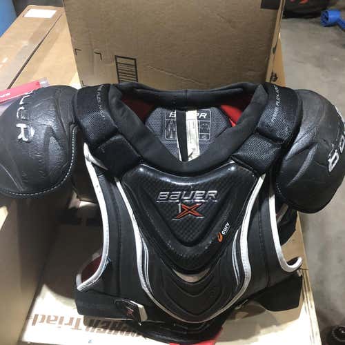 Used Small Bauer Vapor 1X  Shoulder Pads