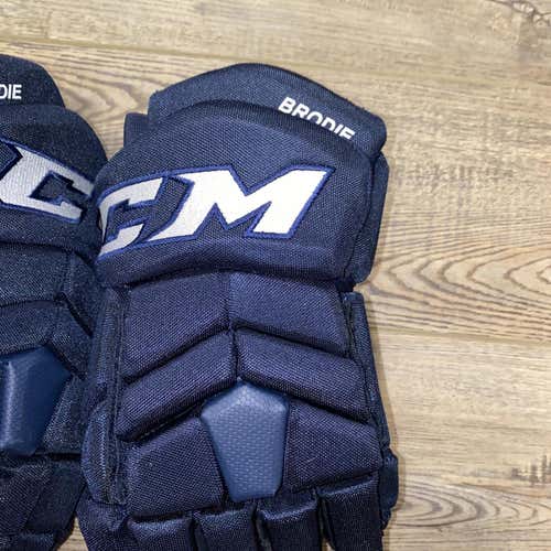 Blue Used CCM HGTKPP 14" Pro Stock Gloves