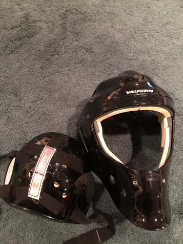 Senior Used Vaughn Goalie Mask