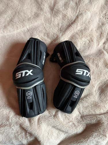 Used Medium STX Stallion HD Arm Pads