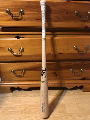 Used Louisville Slugger jr45m 33" Bat