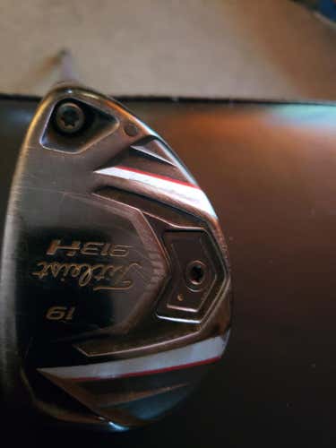 Used Men's Titleist Right Handed 913H Hybrid Regular Flex 3H