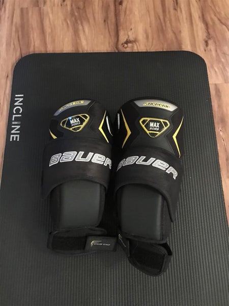 New Bauer Supreme Goalie Knee pads