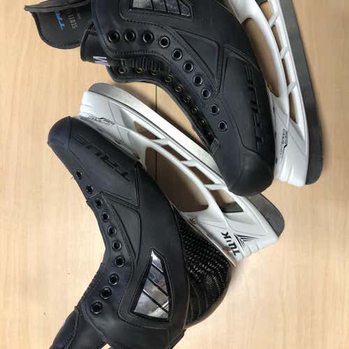 Used True Pro Custom Regular Width  Size 8 Hockey Skates