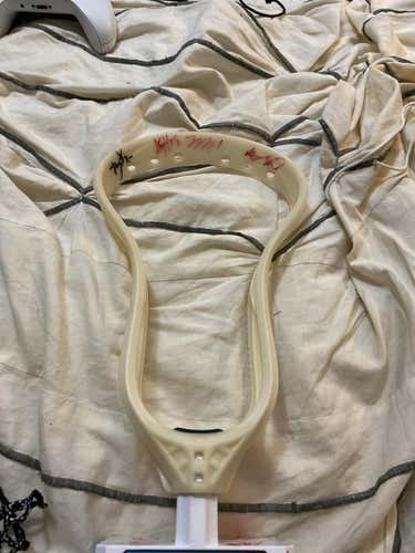 New mark 2f stiff raw signed by pros!