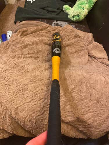 Used DeMarini Black Coyote  (-11) 19 oz 30" Bat
