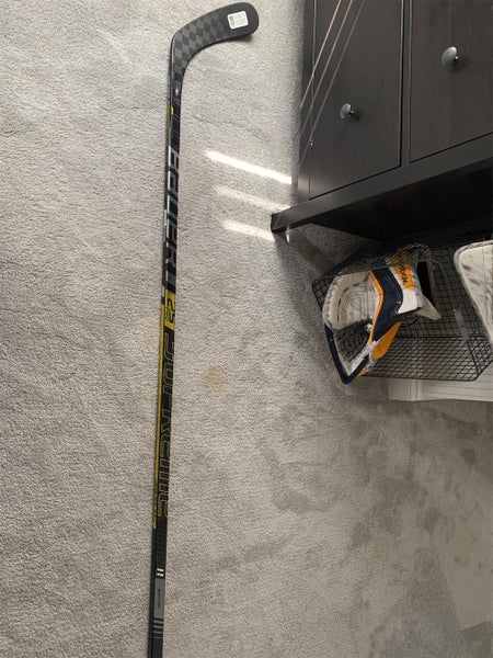 New Right Handed Supreme 2S Pro Hockey Stick