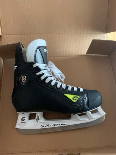 New Graf Supra 703 Regular Width Size 9 Hockey Skates