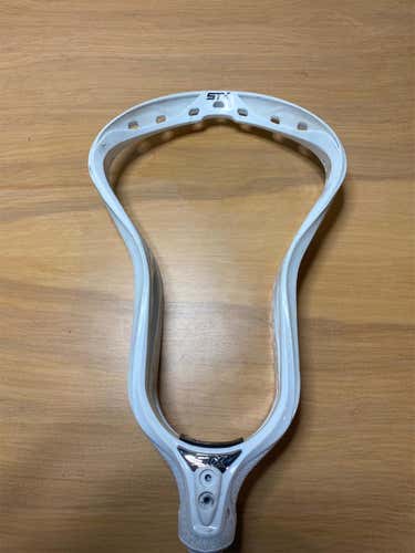 Used Attack & Midfield Unstrung Surgeon 700 Head