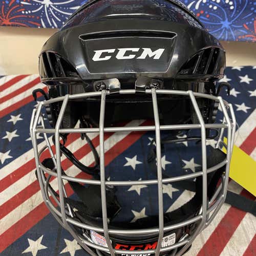 Black New Medium CCM FL40 Hockey Helmet-148497