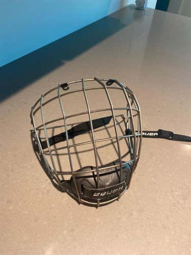 Used Large Bauer Re-Akt Cage