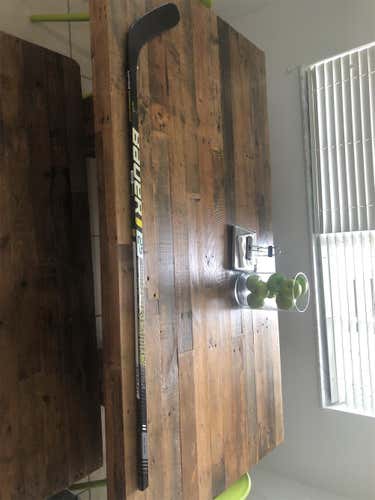 Used Right Handed Supreme 2S Mid Pattern Hockey Stick