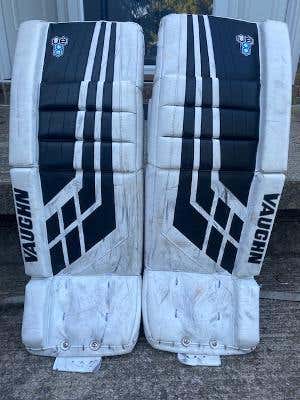 Used Junior 26" Vaughn Velocity VE8 Goalie Leg Pads