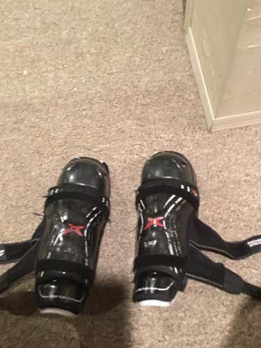 Used Junior Bauer Vapor 1X Shin Pads