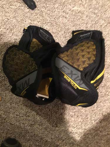 Junior Used Large Bauer Supreme TotalOne MX3 Elbow Pads
