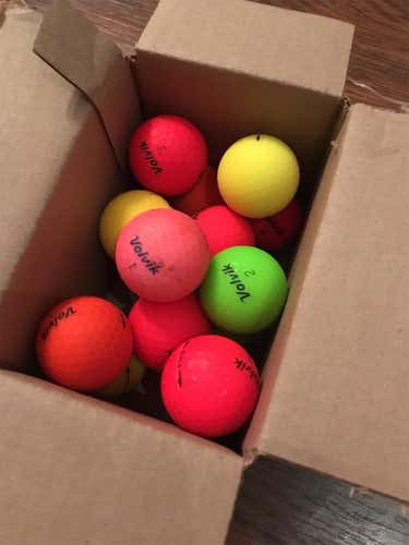 15 Used Volvik Golf Balls