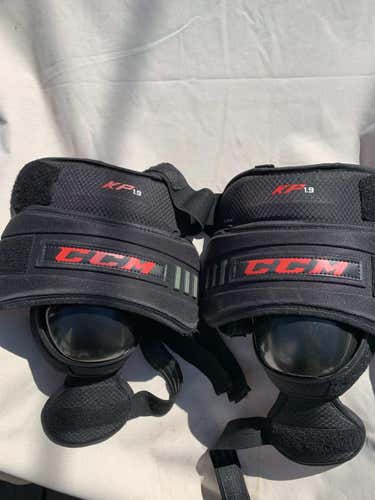 Used CCM KP 1.9 Knee Protectors