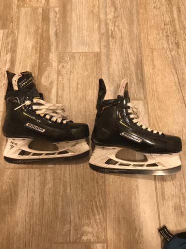 Used Bauer Supreme 2S Pro Size 4.5 EE