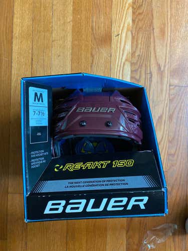 New Medium Maroon Bauer Re-Akt 150 Helmet