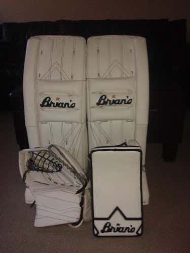 White Used Senior 35" Brian's Regular Heritage Goalie Full Set Pro Stock