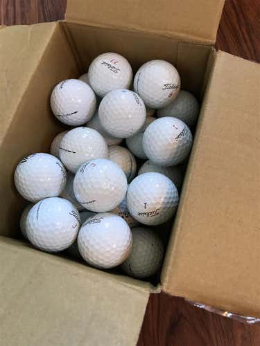24 Used Titleist Pro V1/X Balls