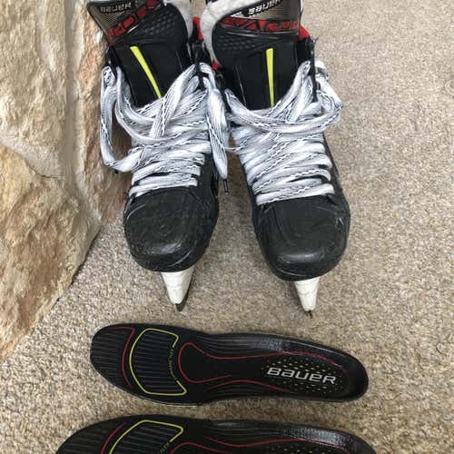 Used Bauer Vapor 2X Pro Regular Width Size 8 Hockey Skates