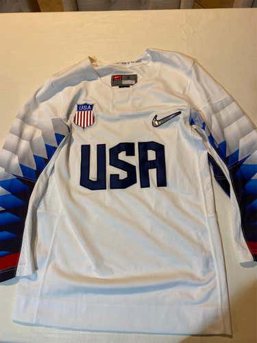 Team USA White Adult Small Nike Jersey