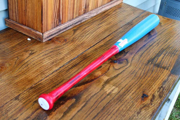 BBCOR Certified Sasquatch Bat 32" stars bat pack