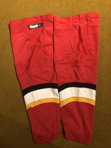 Red Used Senior XL Reebok Socks Pro Stock Calgary Flames