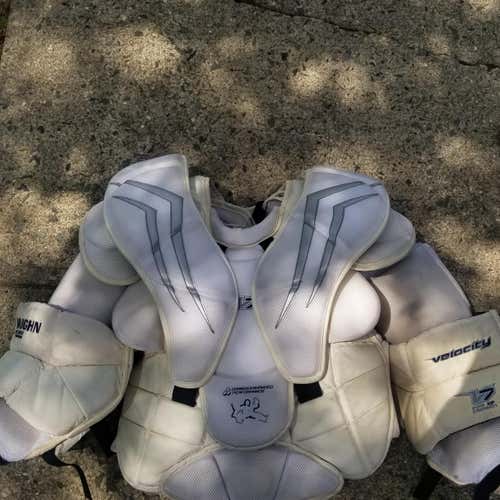 Senior Used Medium Vaughn Velocity V7 XF Pro Carbon Chest and Arm Protector Goalie Chest Protector