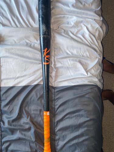 Used Wood (-3) 32" Bat