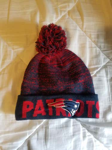 New - New Era Beanie - New England Patriots