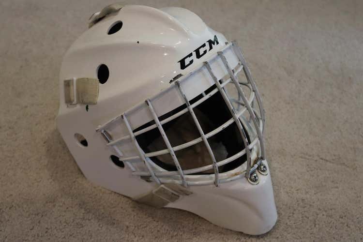 CCM GF Pro Goalie Mask - White - Senior Small
