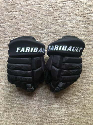 New Junior Hockey Gloves 11"