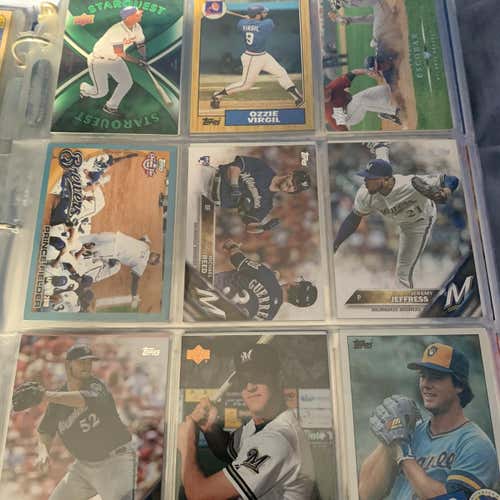 Lot of 365 baseball cards