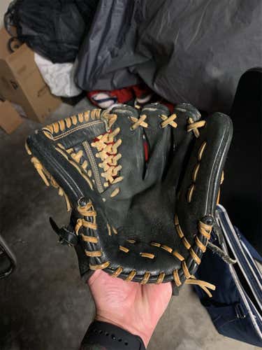 Black Used Infield Heart of the Hide 11.25" Baseball Glove