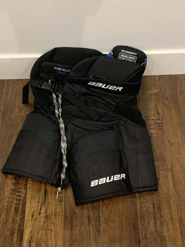 Black Junior Used XL Bauer Nexus 800 Hockey Pants