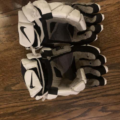 White Used Player's Nike Vapor 12" Lacrosse Gloves