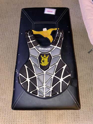 Used Medium Brine Eraser Chest Protector