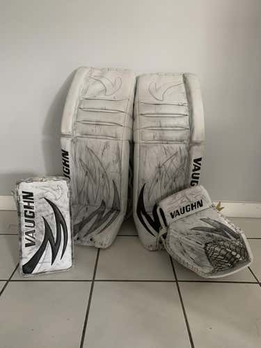 White Used Senior 35" Vaughn Regular Goalie Full Set Pro Stock