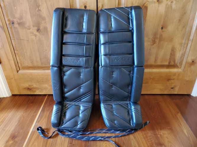 Black Used Intermediate 31"+1  Warrior Ritual GT Goalie Leg Pads