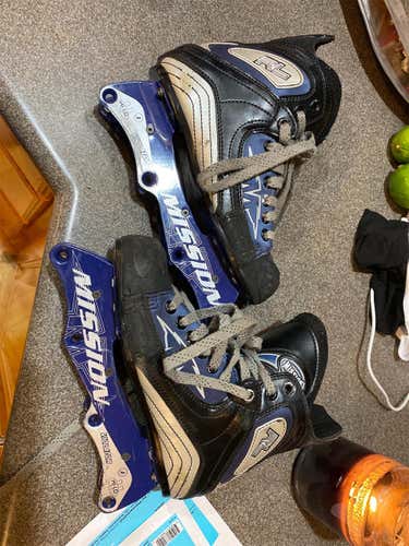 Junior Mission Regular Width Size 5 Inline Skates