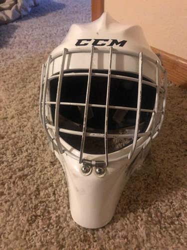 White Senior Used CCM 9000 Goalie Mask (Large)