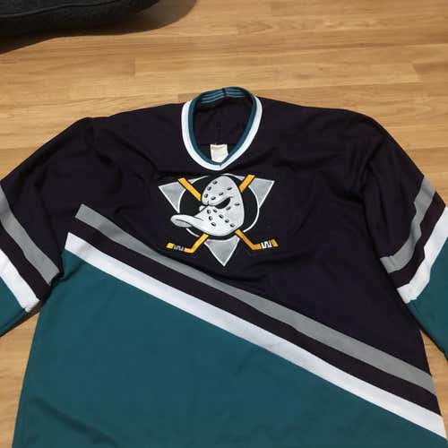 Mighty Ducks of Anaheim CCM Original Rare Vintage Inaugural NHL hockey Jersey 1993/94 Blank