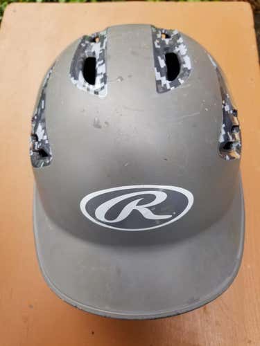 Gray Used 6 7/8 Rawlings R16 Batting Helmet