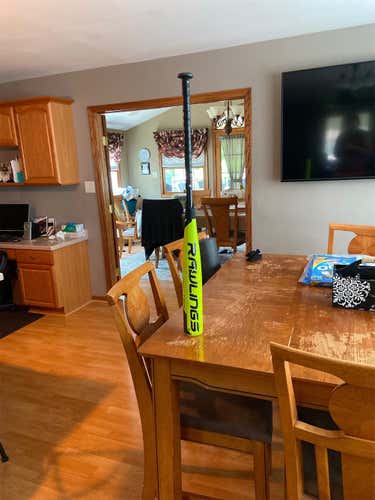 Used BBCOR Certified Composite Quatro (-3) 30 oz 33" Bat