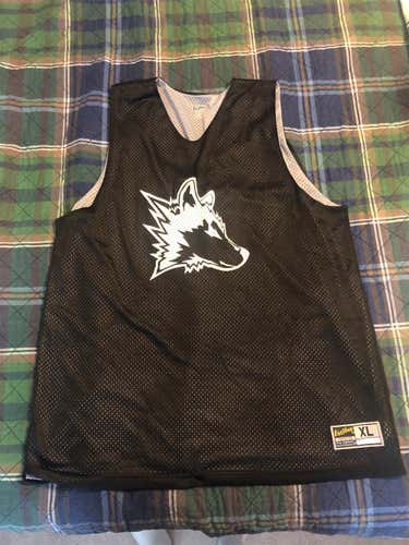 Titanium Lacrosse Huskie Pinnie