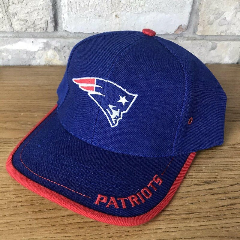 New England Patriots NFL FOOTBALL LOGO ATHLETIC VINTAGE 1990s Adjustable Cap  Hat